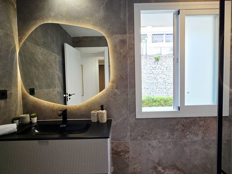 Apartment for Sale in La Quinta, Malaga 26