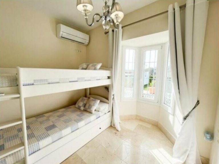 Villa for Sale in San Roque, Cadiz 15