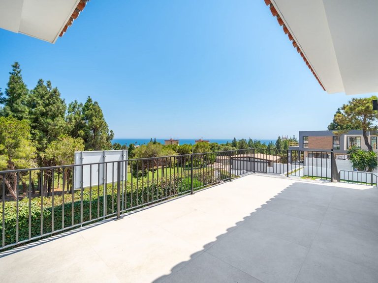Apartment for Sale in Costa del Sol, La Cala De Mijas, Malaga 4