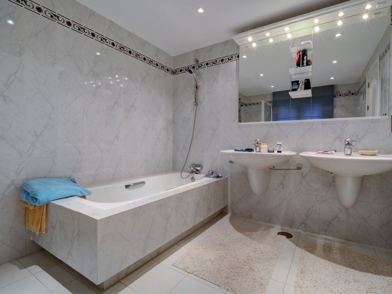 Villa for Sale in Costalita, Malaga 22