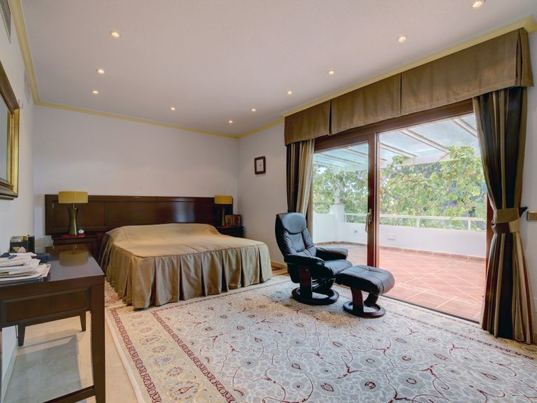 Villa for Sale in Costalita, Malaga 28