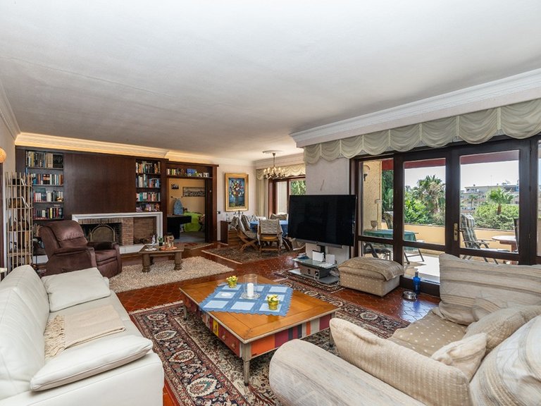 Villa for Sale in Marbesa, Malaga 11