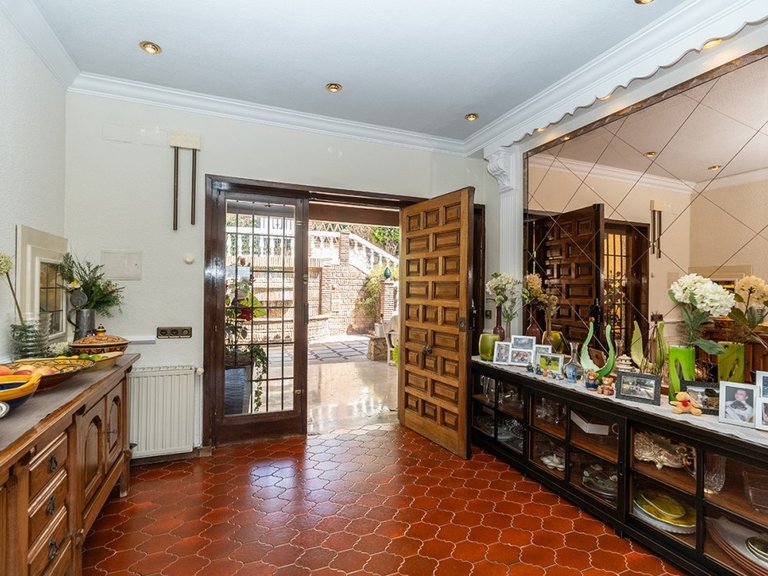 Villa for Sale in Marbesa, Malaga 24