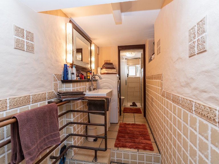 Villa for Sale in Marbesa, Malaga 35