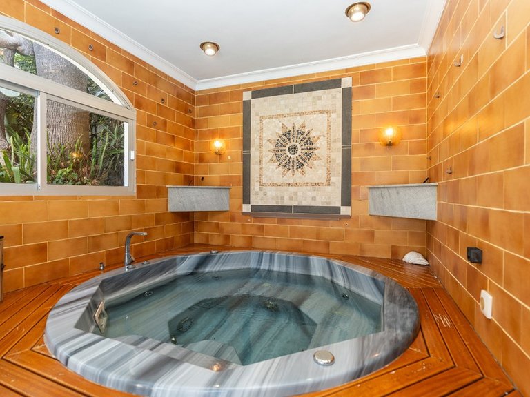 Villa for Sale in Marbesa, Malaga 39