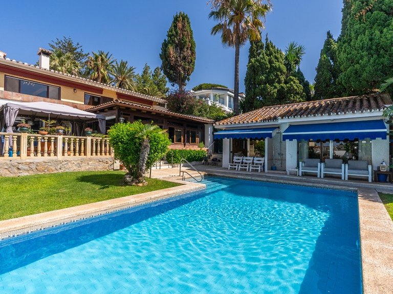 Villa for Sale in Marbesa, Malaga 42