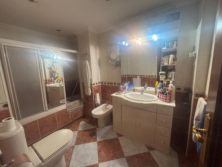 Apartment for Sale in Málaga, Malaga 16