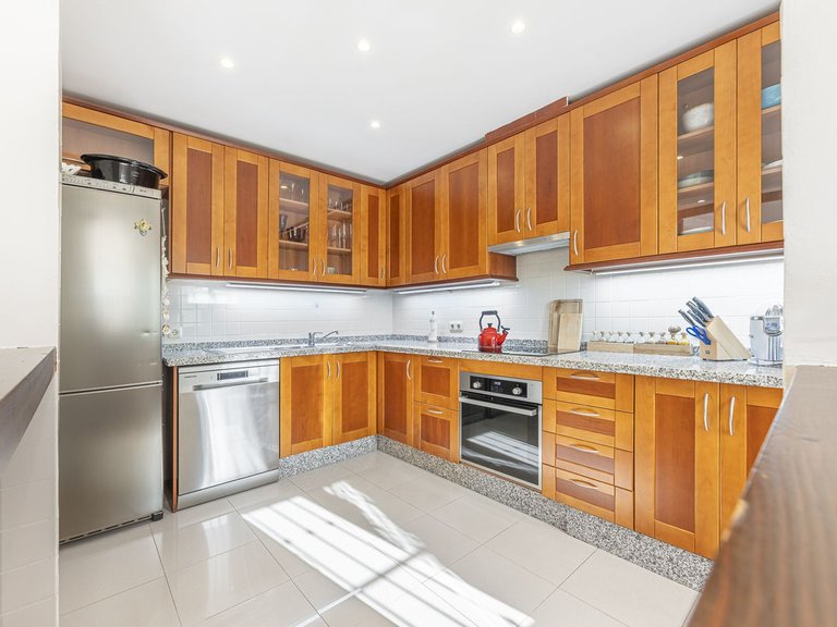 Villa for Sale in Istán, Malaga 11