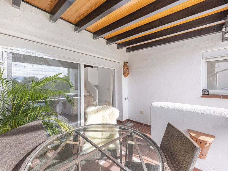 Villa for Sale in Istán, Malaga 14