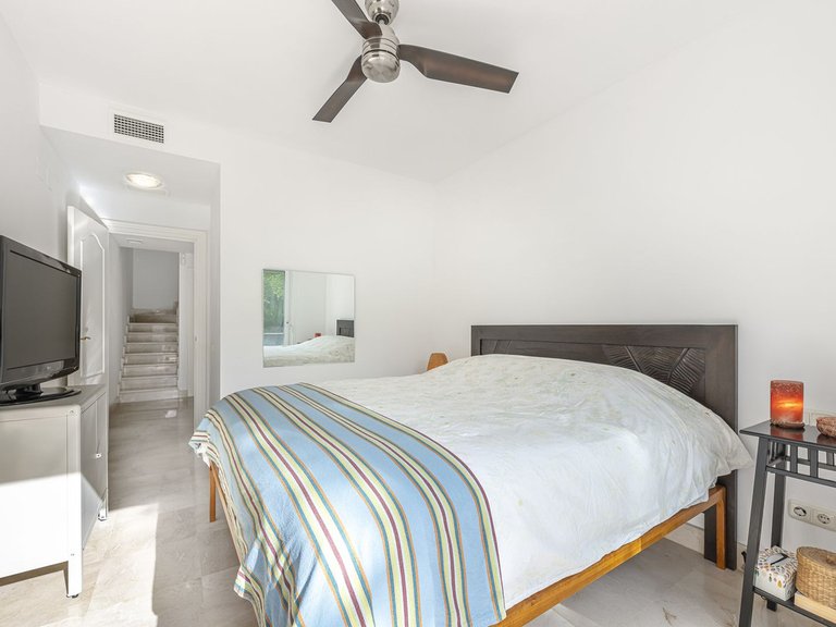 Villa for Sale in Istán, Malaga 17