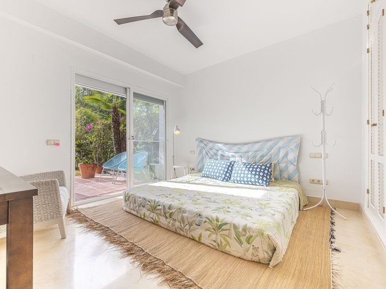 Villa for Sale in Istán, Malaga 18