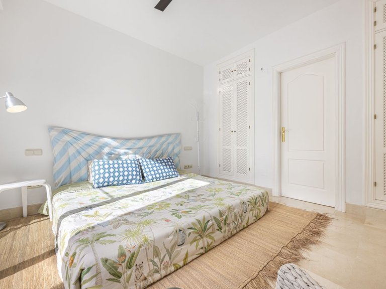 Villa for Sale in Istán, Malaga 19