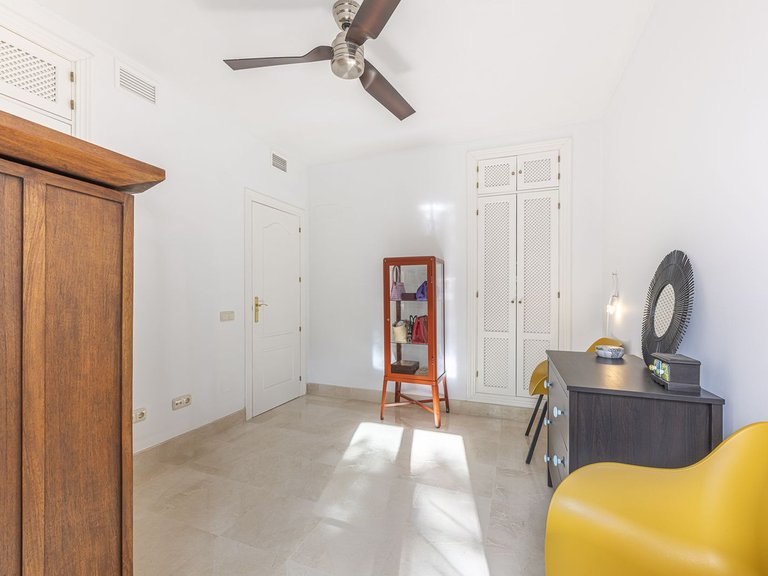 Villa for Sale in Istán, Malaga 23