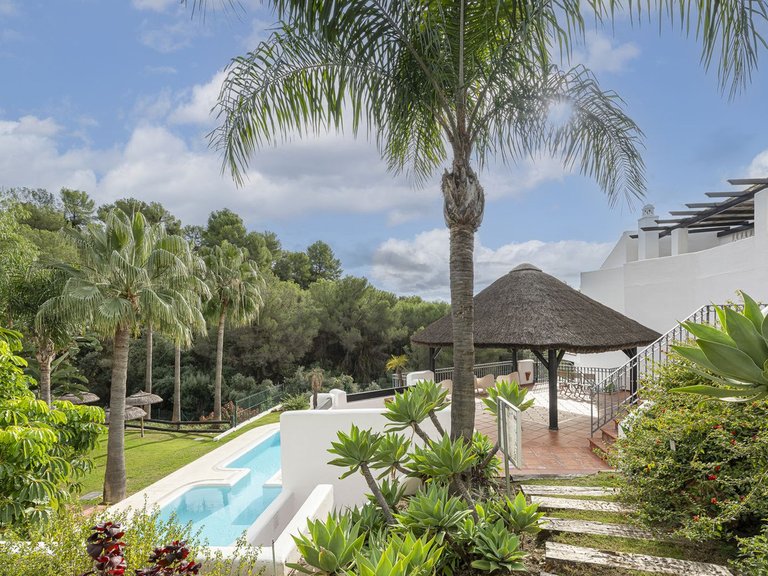 Villa for Sale in Istán, Malaga 24