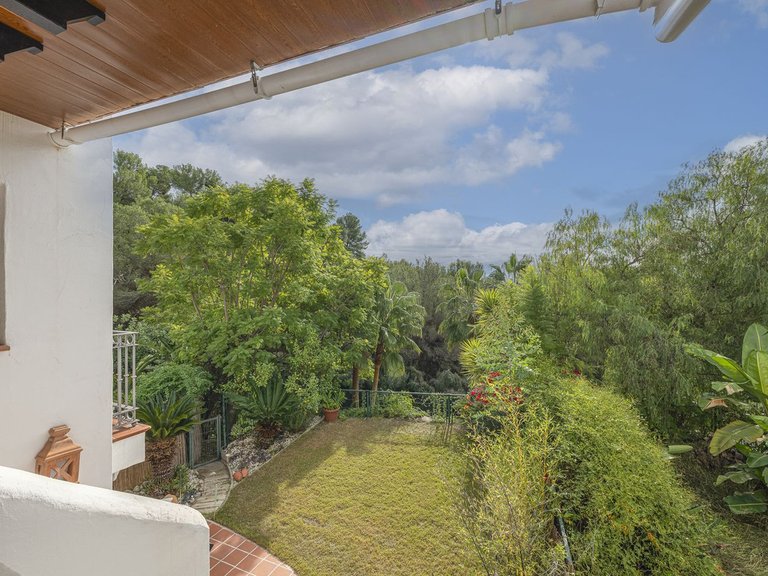 Villa for Sale in Istán, Malaga 3