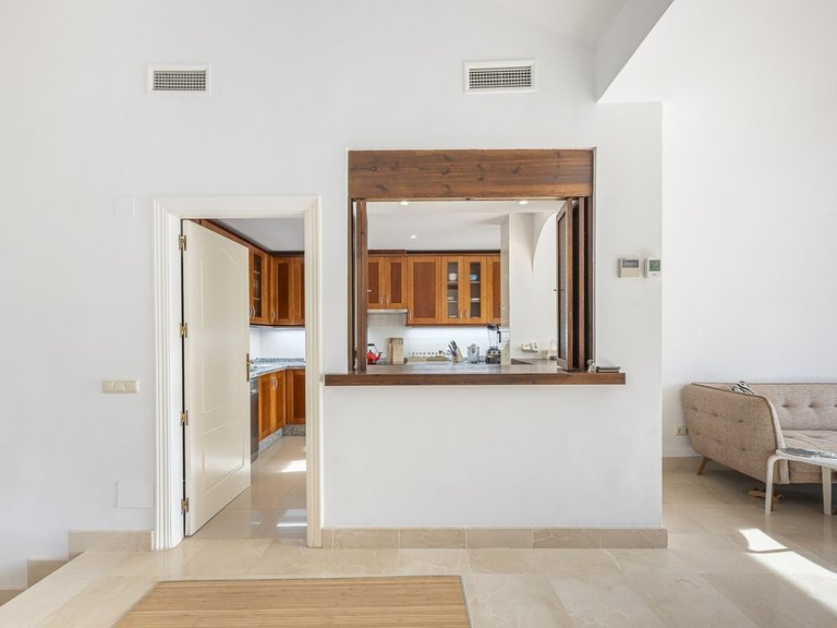 Villa for Sale in Istán, Malaga 9
