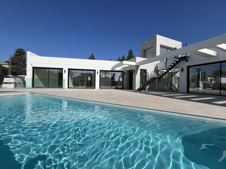 Villa for Sale in Mijas Costa, Malaga 7