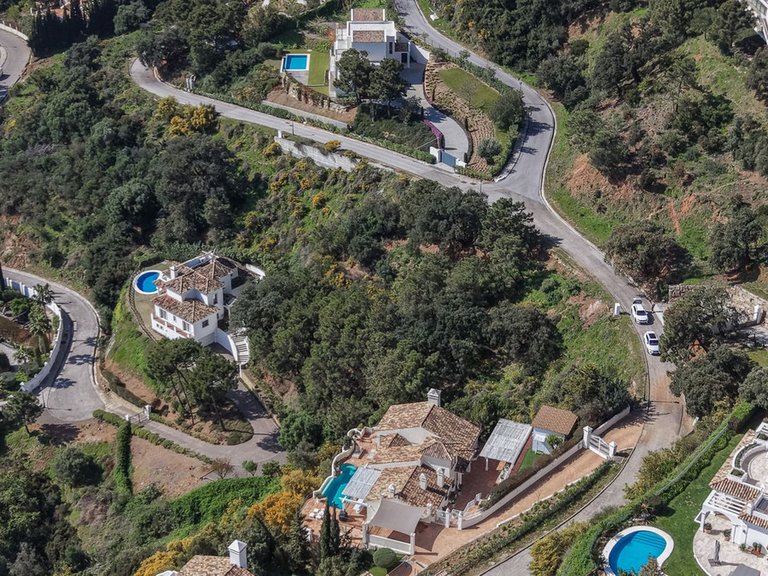 Plot for Sale in Benahavís, Malaga 10