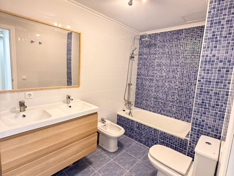 Apartment for Sale in San Luis De Sabinillas, Malaga 7