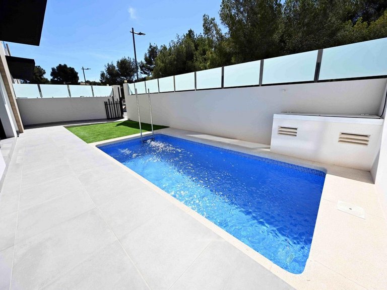 Villa for Sale in Orihuela Costa, Alicante 3