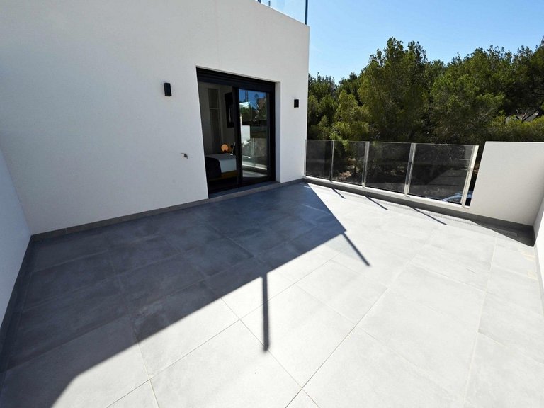 Villa for Sale in Orihuela Costa, Alicante 9