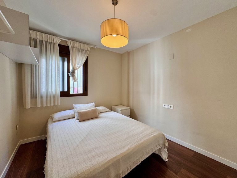 Apartment for Sale in Teatinos, Malaga 17