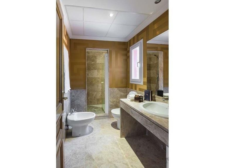 Villa for Sale in Santa Clara, Malaga 15