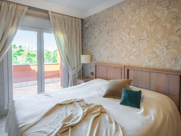 Villa for Sale in Santa Clara, Malaga 17