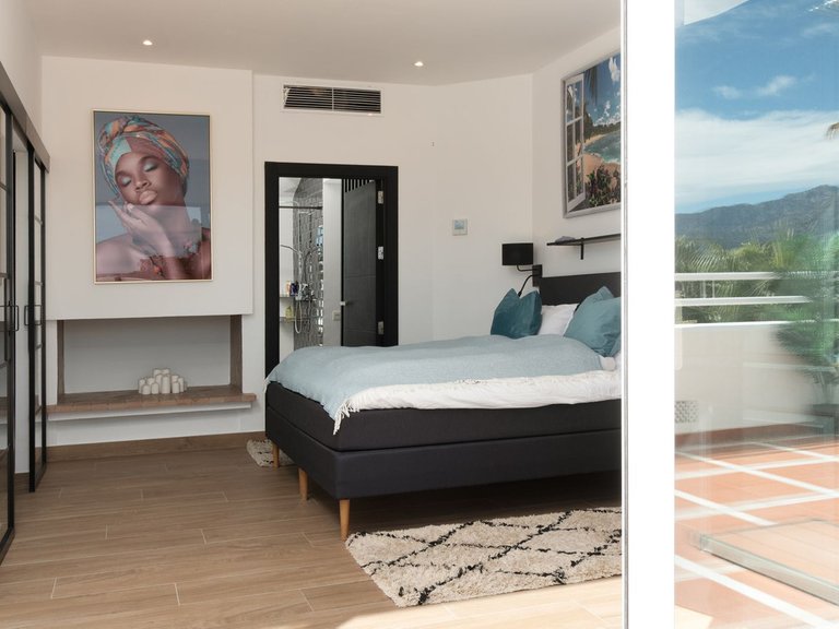 Apartment for Sale in Puerto Banús, Malaga 14