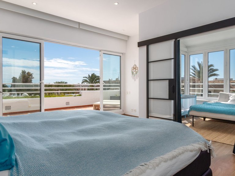 Apartment for Sale in Puerto Banús, Malaga 15