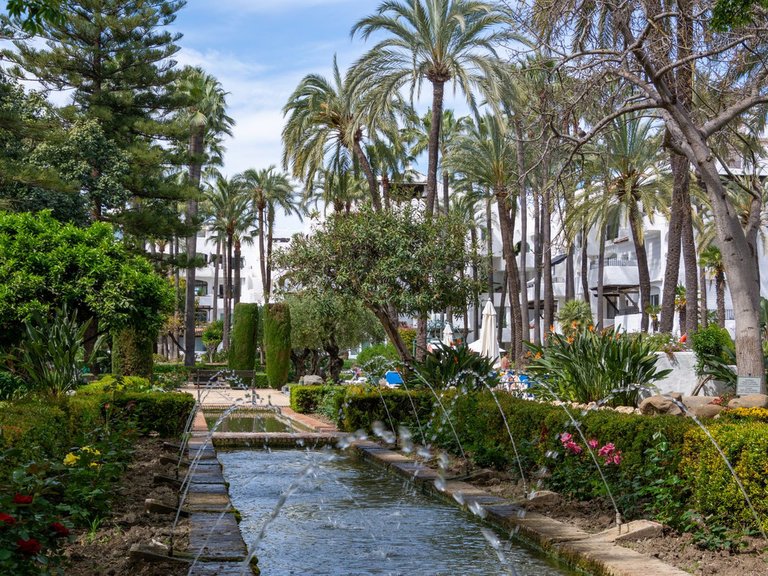 Apartment for Sale in Puerto Banús, Malaga 26