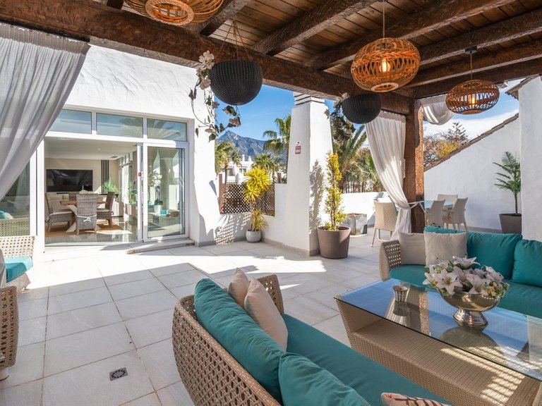 Apartment for Sale in Puerto Banús, Malaga 6