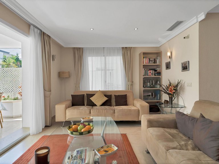 Apartment for Sale in New Golden Mile, Malaga 10
