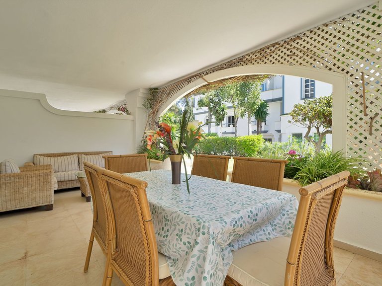 Apartment for Sale in New Golden Mile, Malaga 15