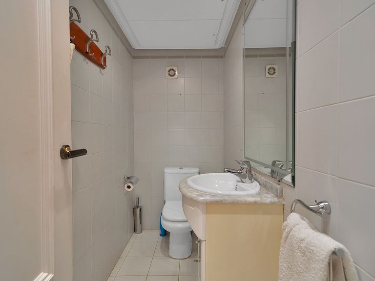 Apartment for Sale in New Golden Mile, Malaga 33