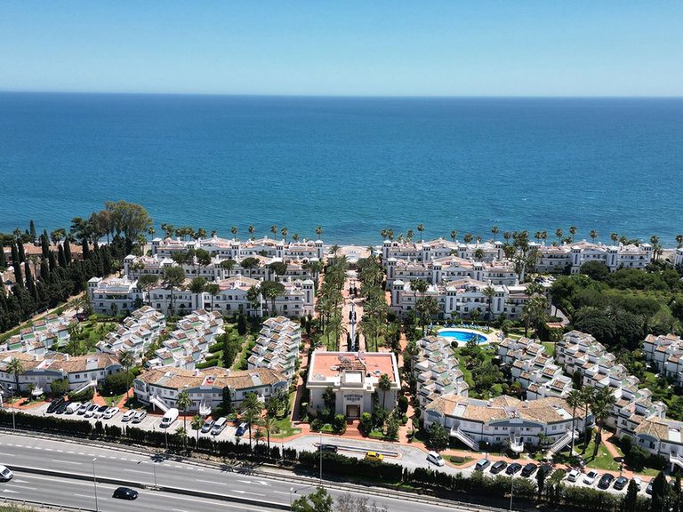 Apartment for Sale in New Golden Mile, Malaga 45