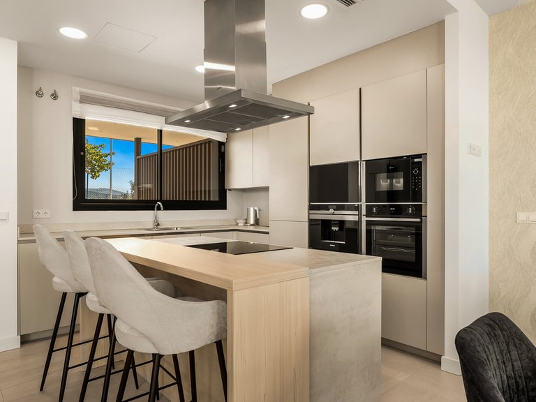 Villa for Sale in Río Real, Malaga 26
