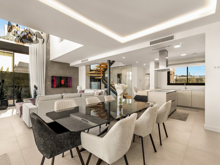 Villa for Sale in Río Real, Malaga 27