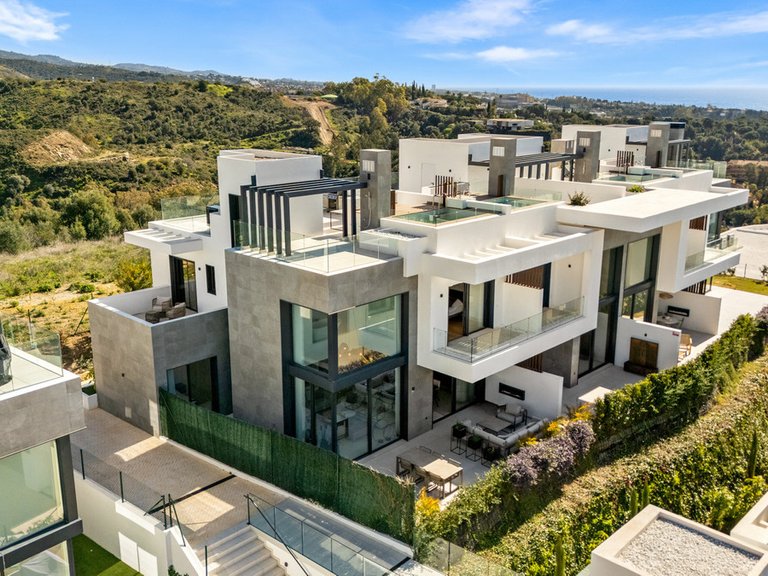 Villa for Sale in Río Real, Malaga 51
