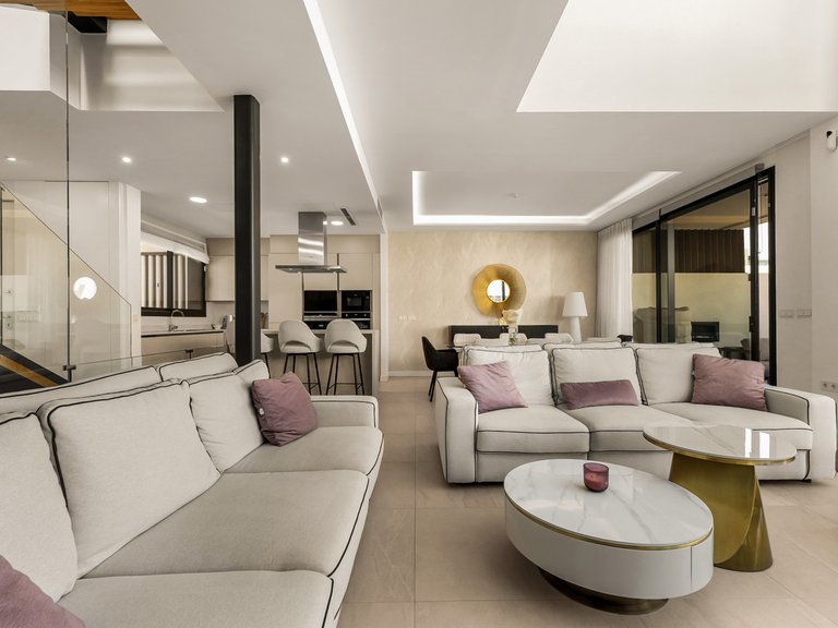 Villa for Sale in Río Real, Malaga 7