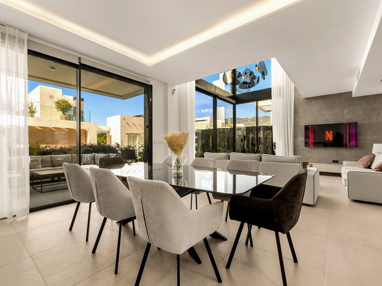 Villa for Sale in Río Real, Malaga 8