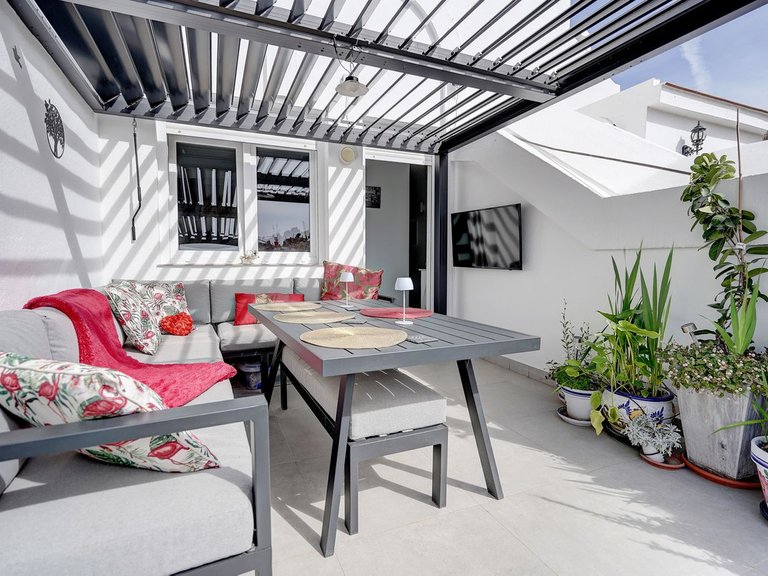 Villa for Sale in Las Chapas, Malaga 1