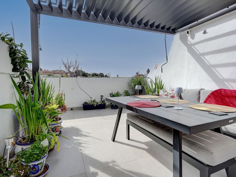 Villa for Sale in Las Chapas, Malaga 15