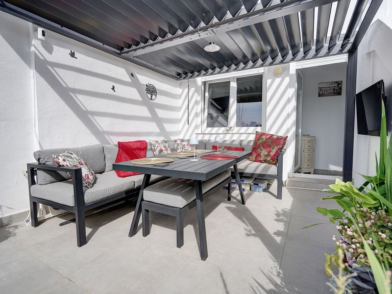 Villa for Sale in Las Chapas, Malaga 17