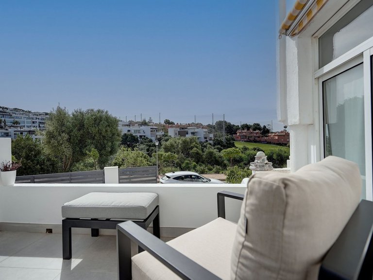 Villa for Sale in Las Chapas, Malaga 18