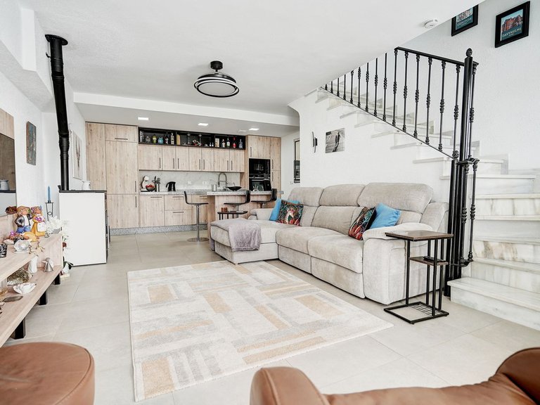 Villa for Sale in Las Chapas, Malaga 7