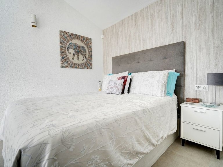 Villa for Sale in Las Chapas, Malaga 9