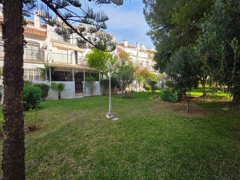 Villa for Sale in Fuengirola, Malaga 38