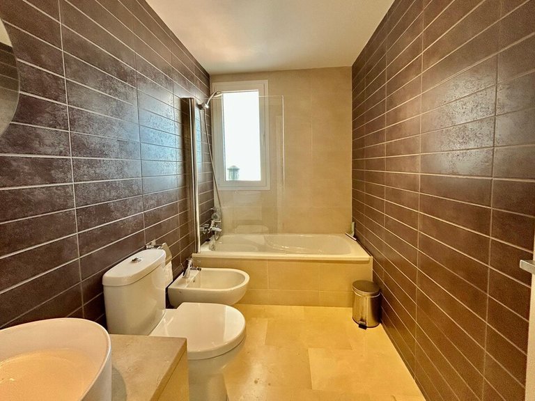 Apartment for Sale in Estepona, Malaga 14