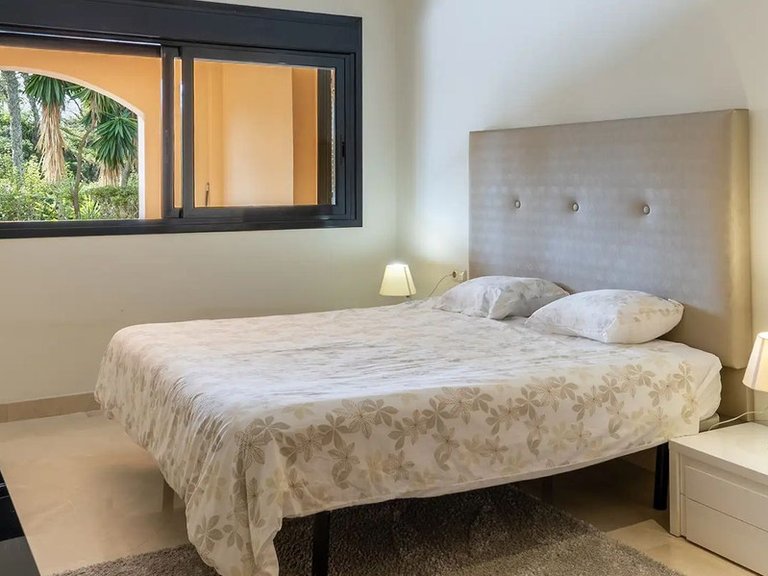 Apartment for Sale in Puerto Banús, Malaga 12